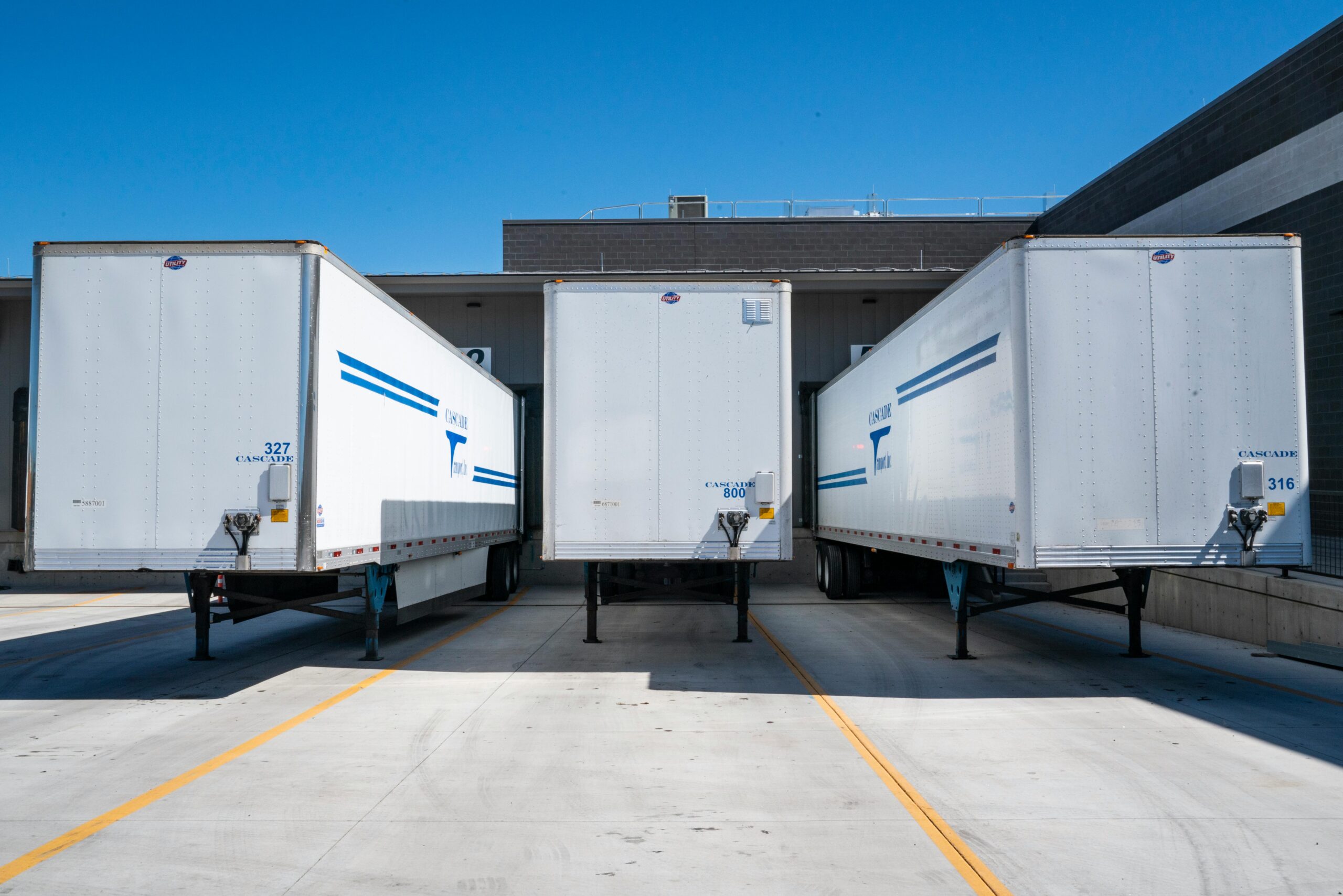 Semi trailer repair in Ventura County